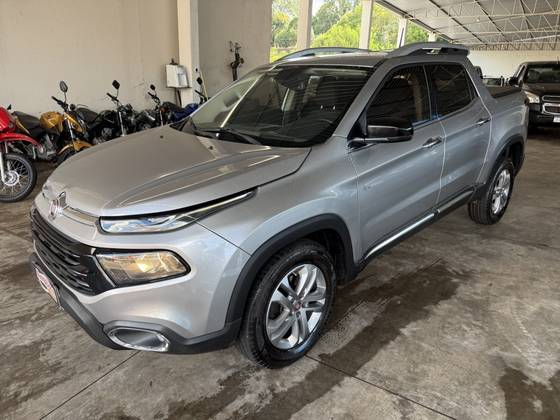 FIAT TORO 2.4 16V MULTIAIR FLEX VOLCANO AT9